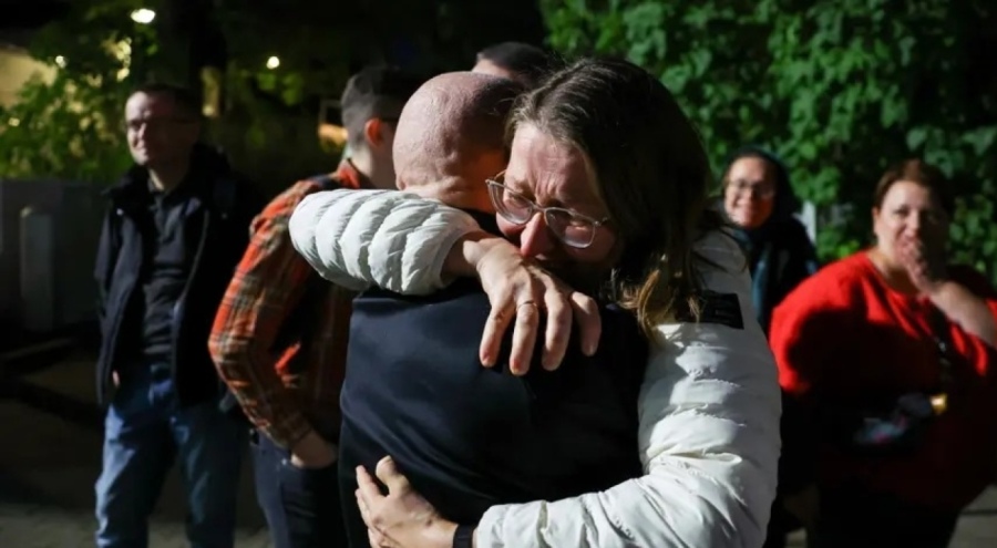 Lukaşenko'dan yaptırım karşılığı af kararı