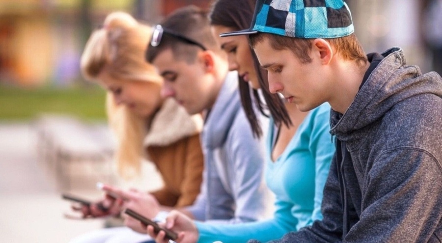 Yeni neslin kaygısı büyüyor, Z kuşağı dünyayı korkutucu buluyor