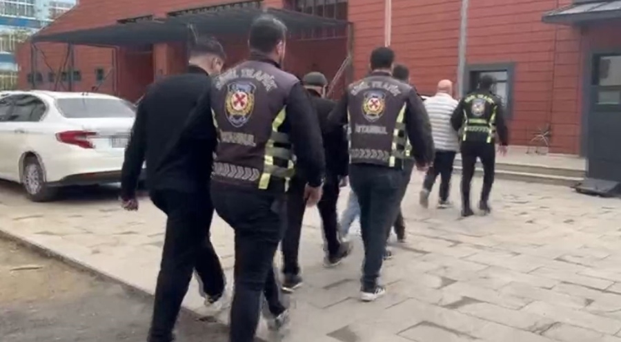 Düğün konvoyunda trafiği tehlikeye atan şahıslara ceza