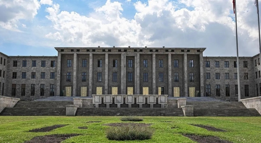 TBMM'de stajyerlere istismar skandalı: Mağdur çocuğun babası konuştu