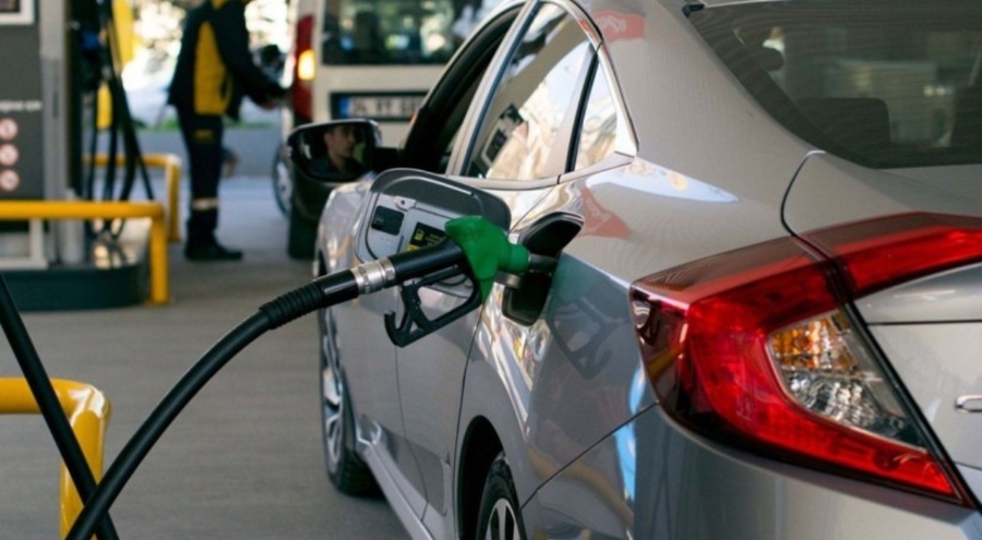 Akaryakıta gece yarısı büyük indirim geldi!