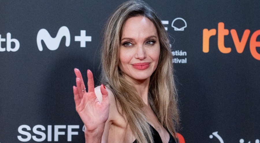 Angelina Jolie'den cesur paylaşım