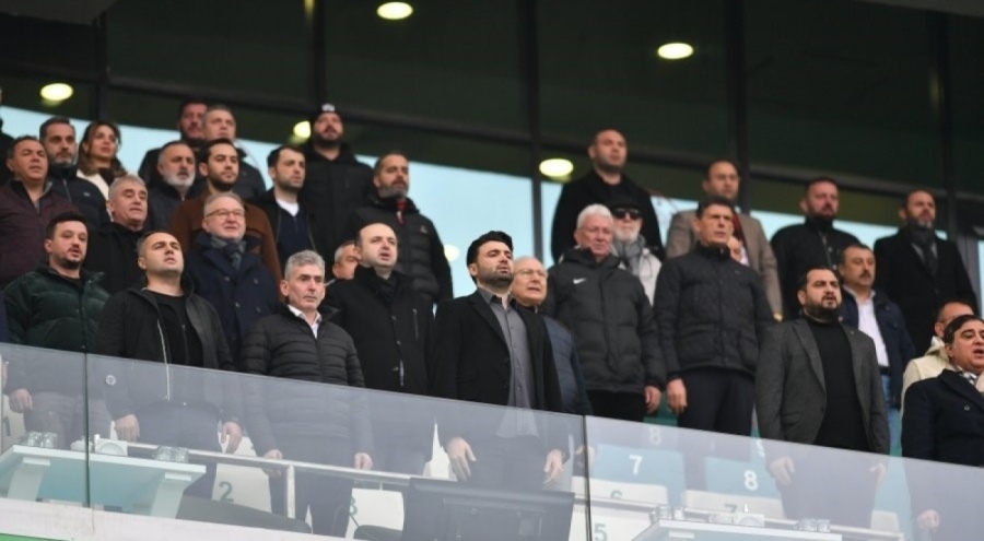 Bursaspor Başkanı Enes Çelik'ten çok sert tepki: Sizlerin önünde rezil edeceğim!