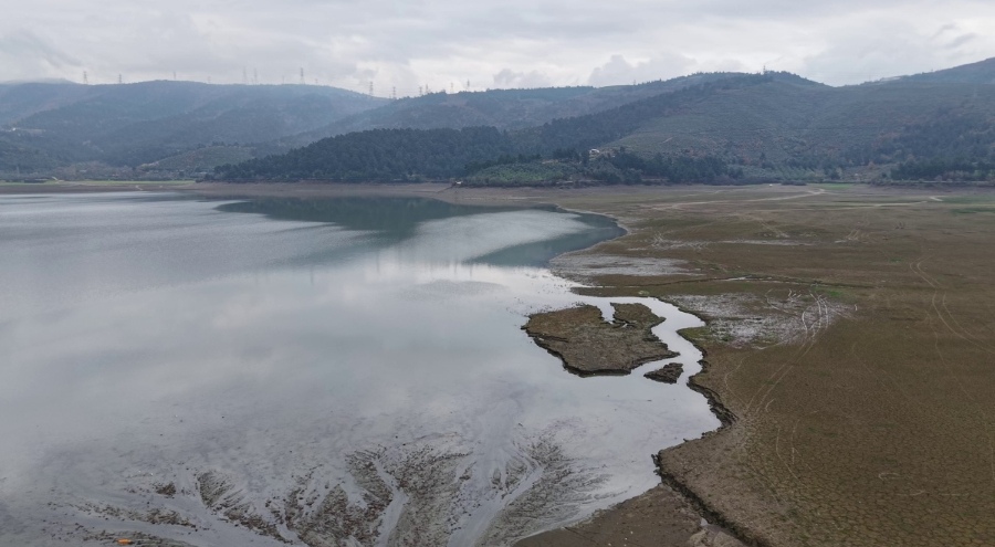 Bursa Ovası'nı sulayan Gölbaşı göleti alarm veriyor