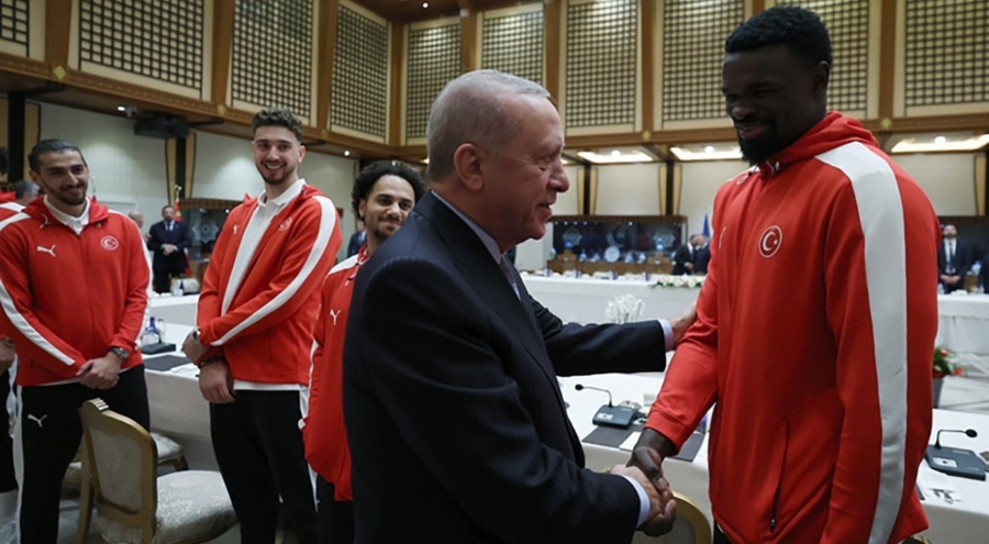 Bakan Bak, NBA All-Star oylaması için Alperen Şengün ve Adem Bona'ya destek istedi