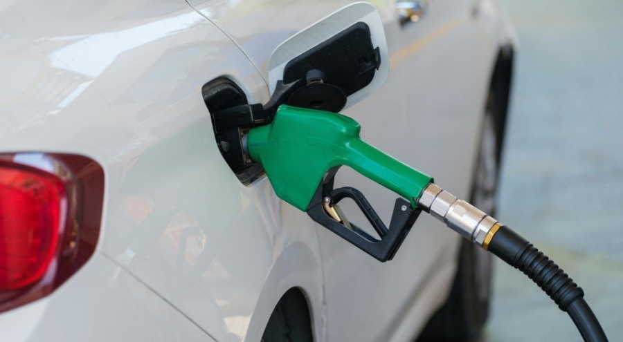 Benzine bir indirim daha geldi