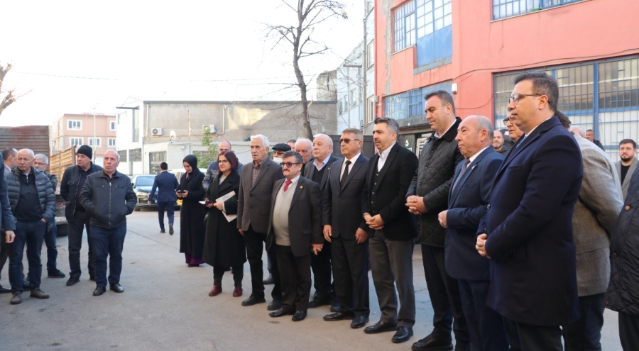 Bursa'da ihtiyaç sahibi ailelere soba yardımı yapıldı