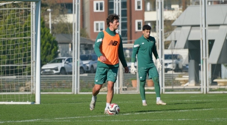 Yeşil beyazlı ekip, Aliağa FK maçı hazırlıklarına başladı