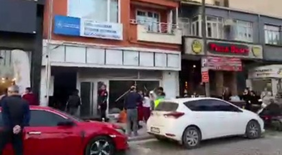 Öğrenci yurdunda yangın paniği: 4 öğrenci dumandan etkilendi