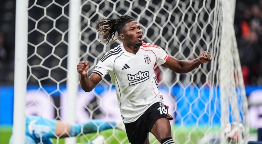 PFDK, Beşiktaşlı El Bilal Toure'ye 2 maç ceza verdi