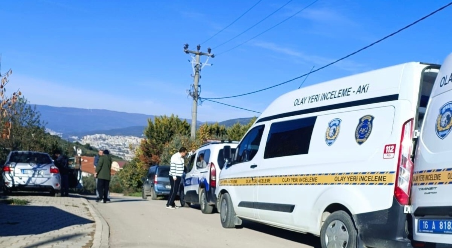 Bursa'da araç içinde fenalaşan sürücü, hayatını kaybetti