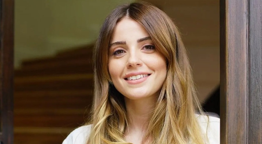 Ünlü oyuncu Ezgi Eyüboğlu gözaltına alındı