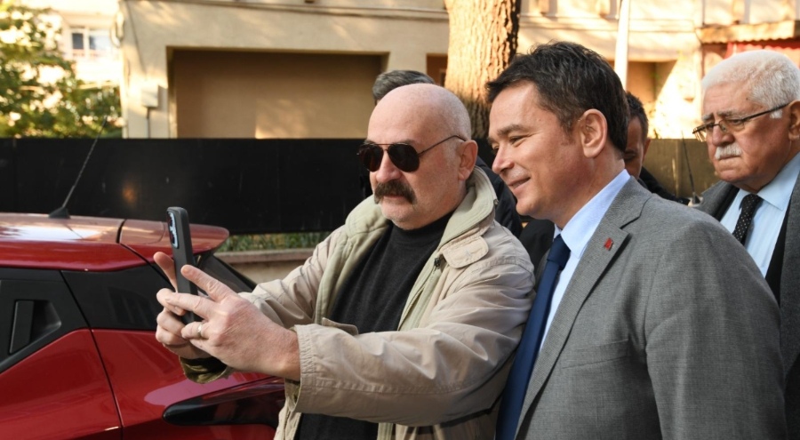 Osmangazi Belediye Başkanı Aydın'dan Hürriyet Mahallesi'ne ziyaret