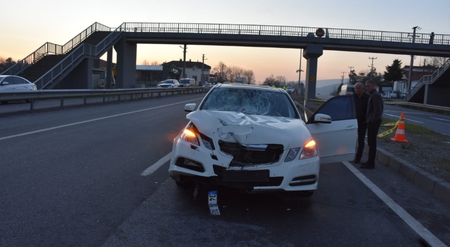 Sakarya'da otomobilin çarptığı bir kişi yaşamını yitirdi