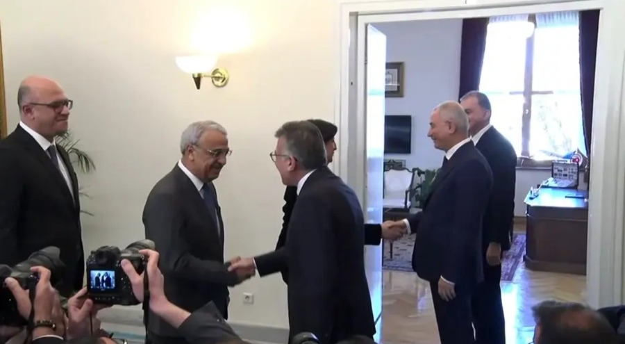 AK Parti ve DEM Parti İmralı heyeti görüşmesi başladı