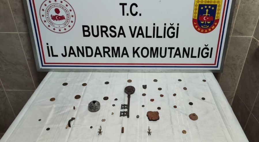 Bursa'da 'Anadolu Mirası' operasyonu! Çok sayıda tarihi eser ele geçirildi...