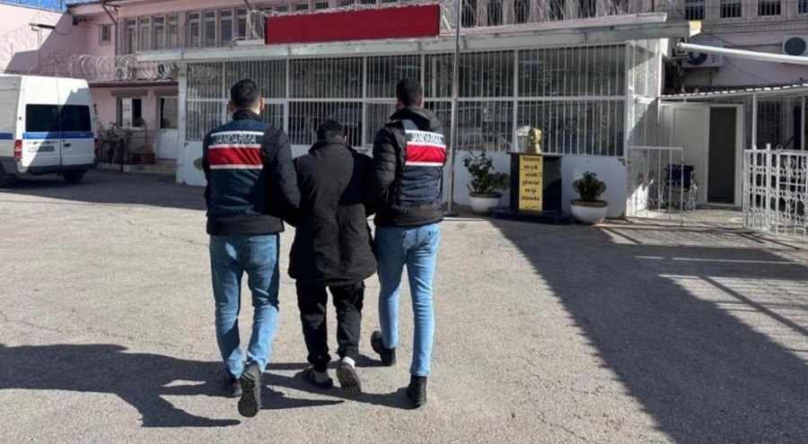 Kırmızı bültenle aranan DEAŞ üyesi Gaziantep'te yakalandı