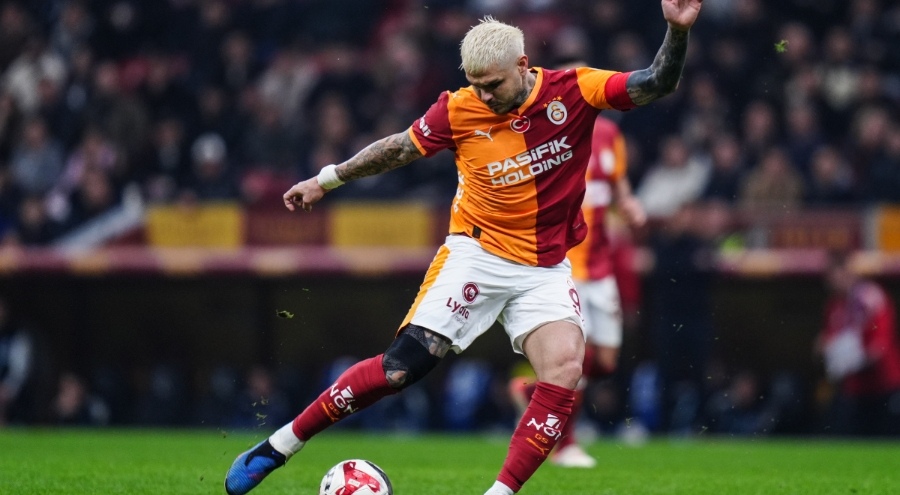 Galatasaray 3 puanı 3 golle aldı