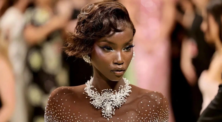 Anok Yai mücadele ettiği hastalığını açıkladı