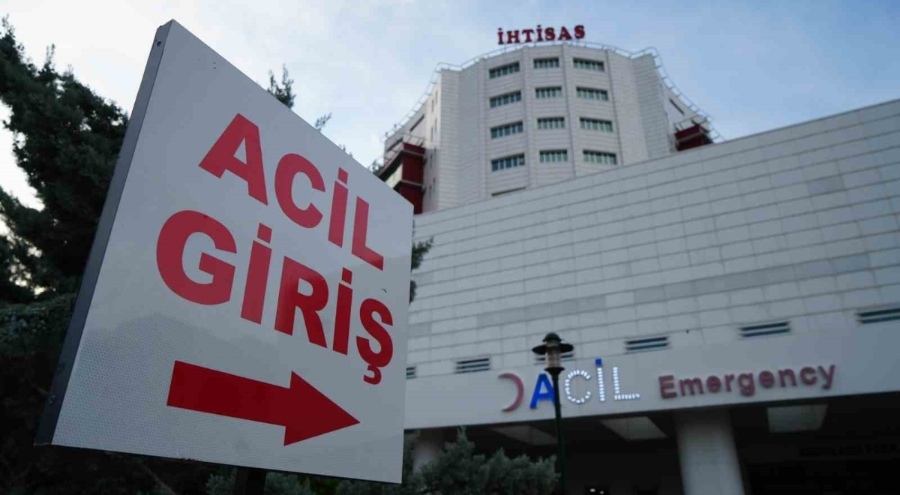 3 üniversite öğrencisi tavuktan zehirlendi