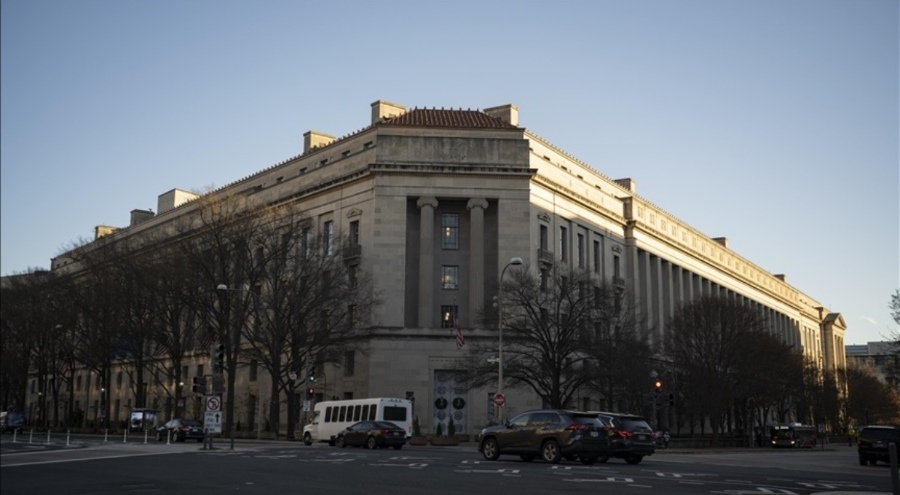 ABD Adalet Bakanlığı: Epstein dosyalarındaki Trump'a ait tüm belgeler açıklanacak