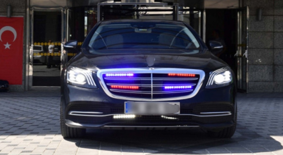 Anayasa Mahkemesi'nden 'çakarlı araç' kararı