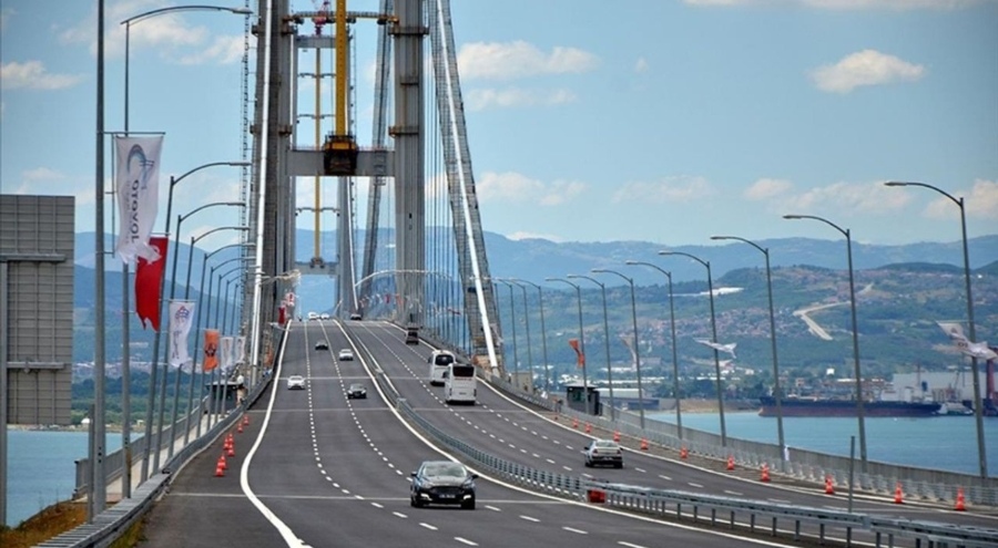 Deniz Yavuzyılmaz'dan köprü geçiş ücretleri zam oranına tepki: 'Vatandaşı tekrar tekrar soymak!'