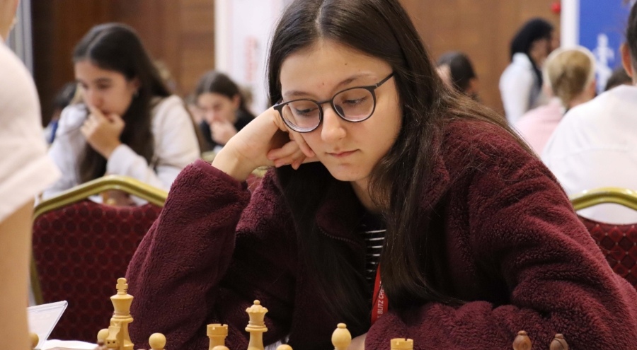 Bursa Büyükşehir Belediyesporlu Arya Aydoğan dünya dördüncüsü oldu