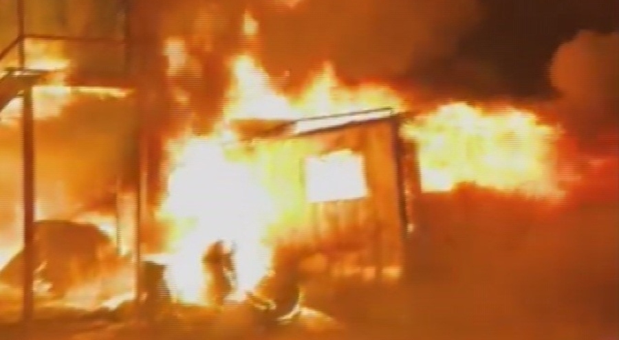 İşçilerin kaldığı konteyner yandı