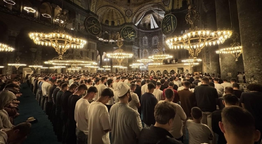 Regaib Kandili bugün idrak edilecek