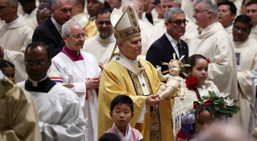 Papa 14'üncü Leo ilk Noel ayinini yönetti