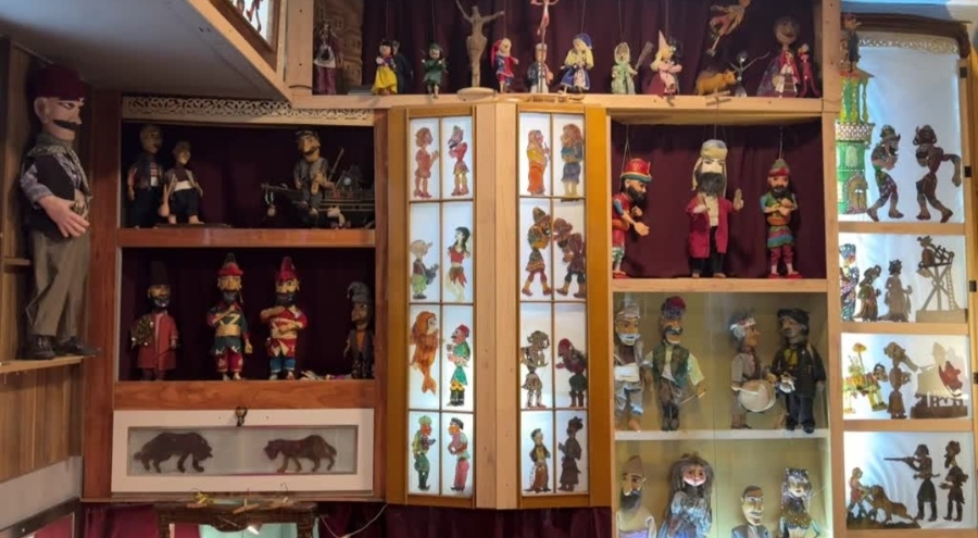 Bursa'da Karagöz gölge oyunu laboratuvarla gelecek nesillere aktarılacak