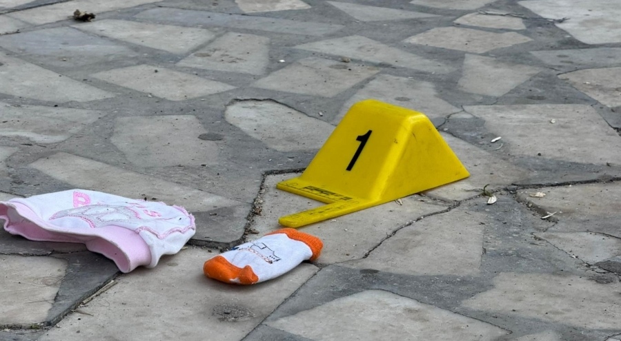 Diyarbakır'da sinir krizi geçiren anne 2 aylık bebeğini pencereden attı