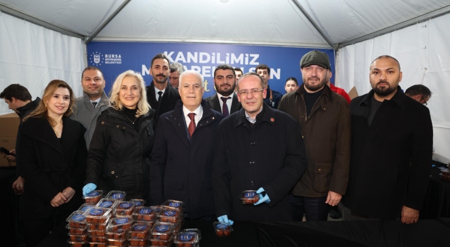 Regaip Kandili'nde Bursalılar Ulu Cami'ye akın etti