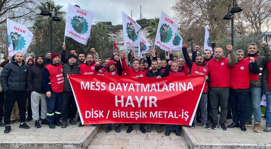 Bursa'da metal işçileri MESS TİS'e karşı Mudanya'da yürüdü