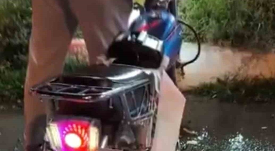 'Dur' ihtarına uymayan motosikletliye ceza