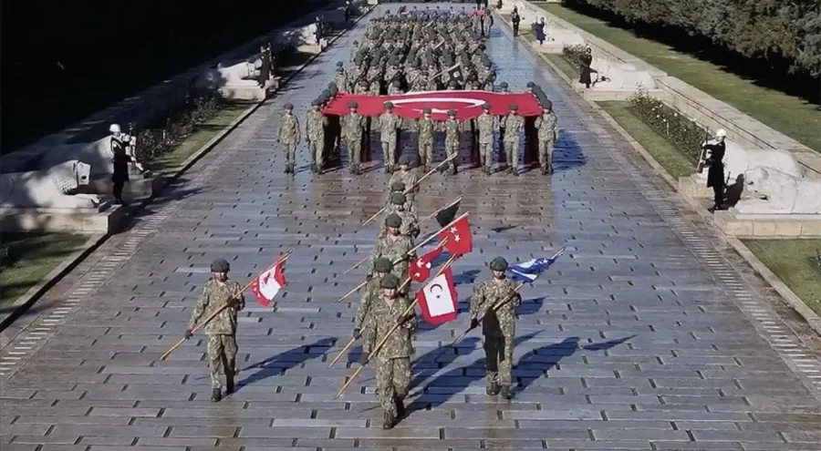 Atatürk'ün Ankara'ya gelişinin 106'ncı yılı dolayısıyla "Atatürk Garnizon Koşusu" düzenlendi