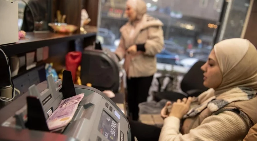 Suriye'de iki sıfır atılan yeni banknotlar tedavüle giriyor