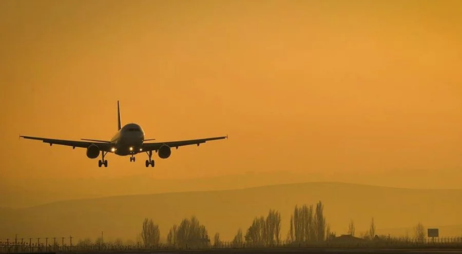 Havayolu ulaşımına sis engeli: 128 uçuş iptal edildi