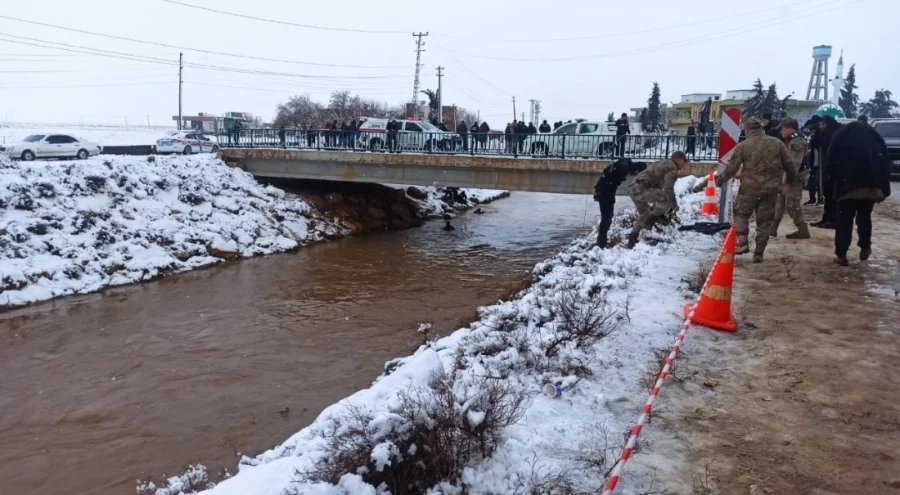 Otomobil kanala uçtu! Acı haber: 3 çocuk hayatını kaybetti