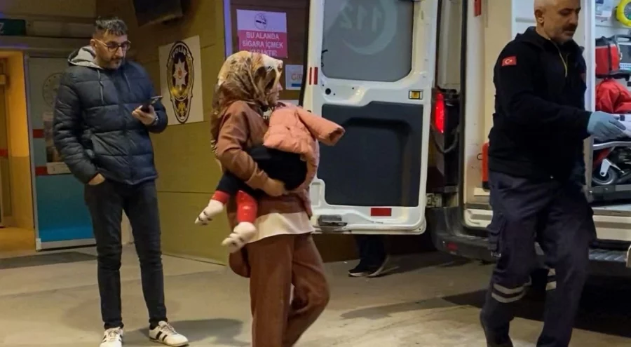 Bursa'da üzerine şifonyer devrilen çocuk ağır yaralandı