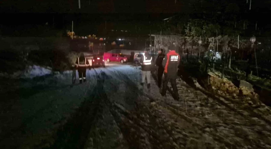 Kiralık ev ararken ormanda mahsur kaldılar