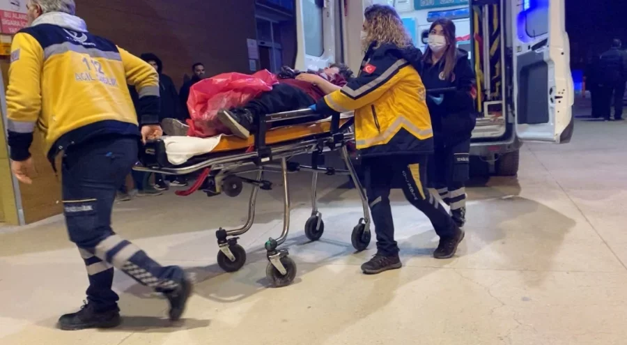 Bursa'da tekel bayisine silahlı saldırı: 2 kişi yaralandı