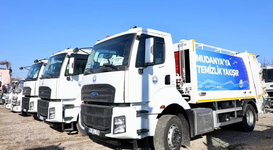 Mudanya Belediyesi temizlik filosuna 8 yeni araç kazandırdı