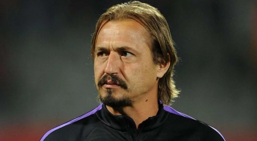 Ayhan Akman görevinden ayrıldı