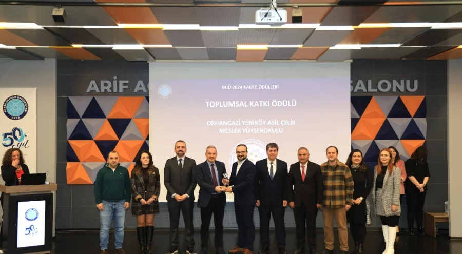 BUÜ'de 2024 yılı kalite ödülleri sahiplerini buldu