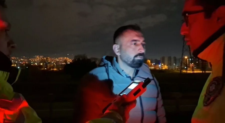 Bursa'da alkollü minibüs şoförü dehşeti! Dur ikazı fayda etmedi, lastik pes etti...