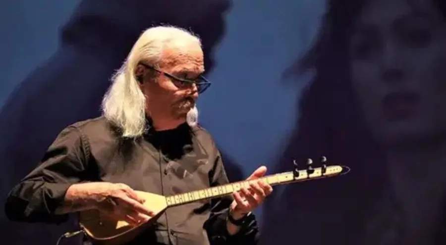 Aracıyla restorana giren Cahit Berkay'dan ilk açıklama