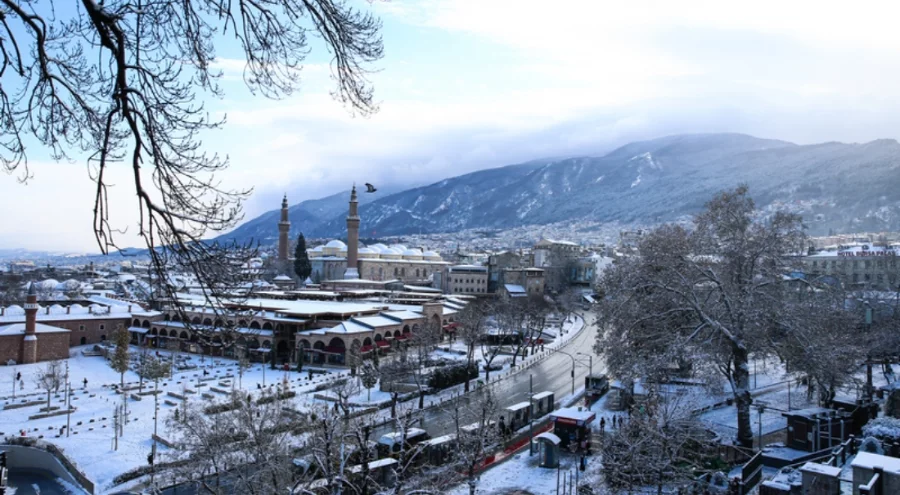 Büyükşehir Belediyesi'nden Bursalılara buzlanma ve don uyarısı