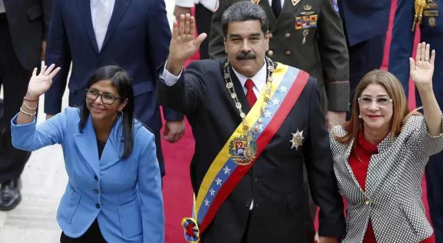 Maduro'nun yardımcısı Rodriguez'den ABD'ye sert mesaj: 'Asla tekrar köle olmayacağız!'